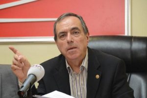 H&uuml;k&uuml;met Anayasa'ya aykırı davranıyor