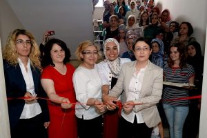 OSMEK kursları meslek sahibi yapmaya devam ediyor
