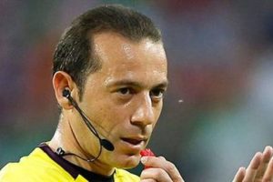 C&uuml;neyt &Ccedil;akır'a kritik ma&ccedil;