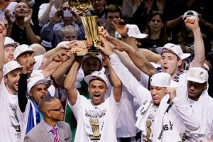 NBA'de şampiyon San Antonio Spurs!