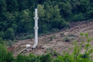 İneg&ouml;l'den Bosna'ya 10 bin lira yardım