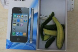 İnternetten telefon sipariş etti, bakın ne &ccedil;ıktı?