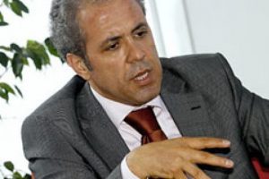 AK Parti'den &ccedil;atı adaya ilk yorum!