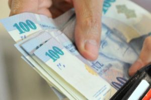 Dosya masrafını geri almak isteyen vatandaşa şok!