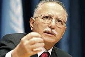 Ekmeleddin İhsanoğlu kimdir?