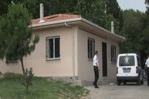 Eski eşe silahlı saldırı