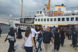B&uuml;y&uuml;kada seferlerine yoğun ilgi