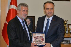 İneg&ouml;l'e kardeşi geldi