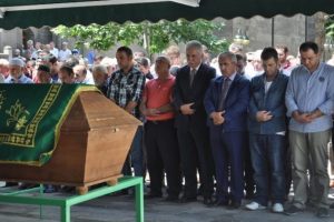 Ağlatan veda
