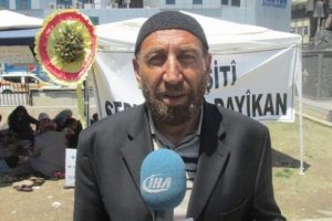 Onlar eylemlerini s&uuml;rd&uuml;r&uuml;yor