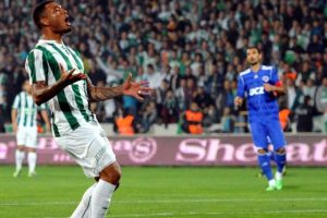Balıkesirspor Colin Kazım'a talip!