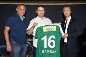 Yanıklar'a teşekk&uuml;r plaketi
