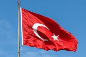 İkinci bayrak indirme girişimi engellendi