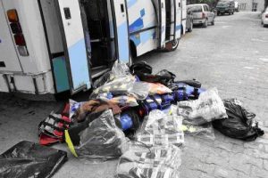 İzmir polisi ka&ccedil;aklara ge&ccedil;it vermedi