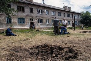 Ukrayna'nın doğusundaki Lugansk'ta &ccedil;atışma