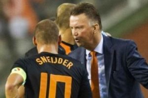 Van Gaal'i g&uuml;ld&uuml;ren Sneijder sorusu