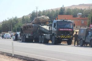 Sıcak b&ouml;lgeye tank sevkiyatı