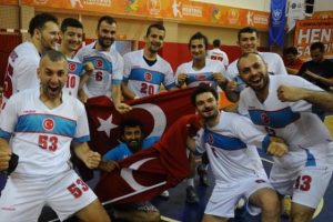 Milli ma&ccedil;ta inanılmaz skandal