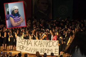 Mezuniyet t&ouml;reninde anlamlı pankart
