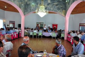 Karacabey Belediyesi muhtarları dinledi
