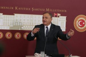 Oktay Vural kararı beğenmedi