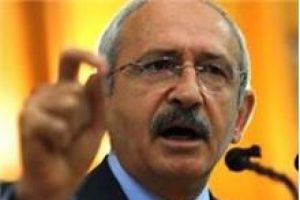 İsyan b&uuml;y&uuml;yor! Aksesuar olduk