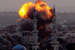 İsrail Gazze'ye hava saldırılarını gece de s&uuml;rd&uuml;rd&uuml;