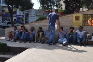 Soma'daki madenciler maaşlarını aldı