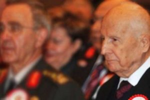 'Kenan Evren kararı algılayamadı'