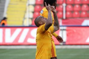 Nobre'den transfer a&ccedil;ıklaması!