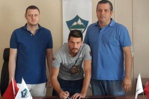 Yeşil Bursa'da ilk imza Bilal Şeflek'ten