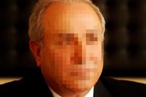 Birlikte &ccedil;alıştığı kadın m&uuml;zisyene....