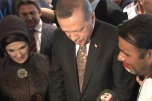 Başbakan'a Viyana'da duygusal karşılama