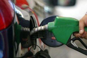 Korkulan oldu! Benzin ve motorine rekor zam!