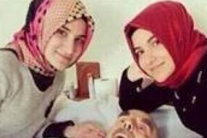 'Dedeyle ahiret pozu' olay yarattı