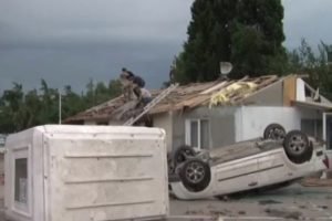 Ara&ccedil;lar ters d&ouml;nd&uuml;, &ccedil;atılar u&ccedil;tu