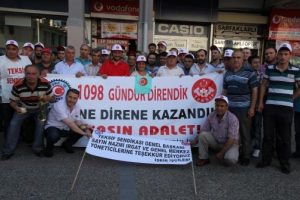 İş&ccedil;isinden davullu, zurnalı, helvalı kutlama