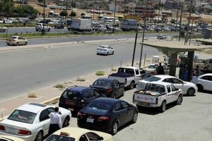Irak'ta yakıt sıkıntısına tek ve &ccedil;ift plakalı &ouml;nlem