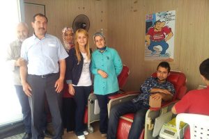 AK Partİ Kadın Kolları'ndan kan bağışı kampanyası