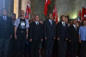 Soluğu Anıtkabir'de aldılar