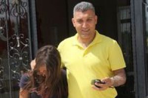 Okumak istediği i&ccedil;in şiddet g&ouml;rd&uuml;