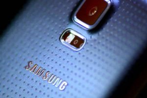 Samsung Galaxy S5 yenilendi