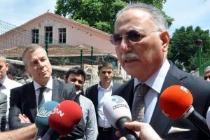 İhsanoğlu'nun sosyal medyada hesabı var mı ?