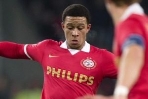 Memphis Depay i&ccedil;in kıyasıya rekabet