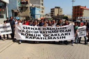 K&ouml;m&uuml;r madeni iş&ccedil;ileri valiliğe y&uuml;r&uuml;d&uuml;