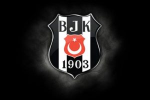 Beşiktaş'ta futbol şubesi krizi b&uuml;y&uuml;yor