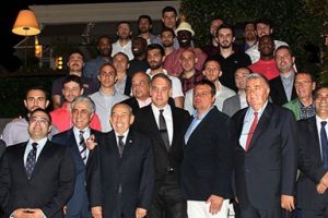 Galatasaray y&ouml;netiminden basketbol takımına yemek