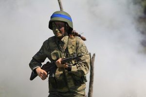 Vatan savunmaya aday kadın astsubaylar