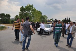 Bursa'da k&ouml;yl&uuml;lerin eyleminde dehşet dakikaları