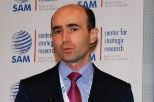 "Irak'ta siyaset kimlikler &uuml;zerinden yapılıyor"